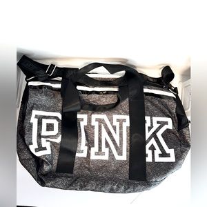 NEW WOMEN,S/GIRLS GREY VICTORIA SECRET DUFFLE BAG WITH SIDE POCKETS.